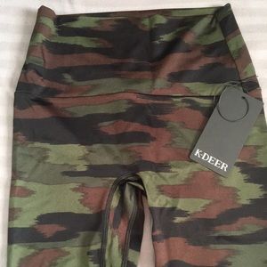 K-DEER - Athletic Leggings